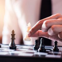 5 filmes e séries sobre xadrez que ensinam lições importantes para quem  quer começar um negócio